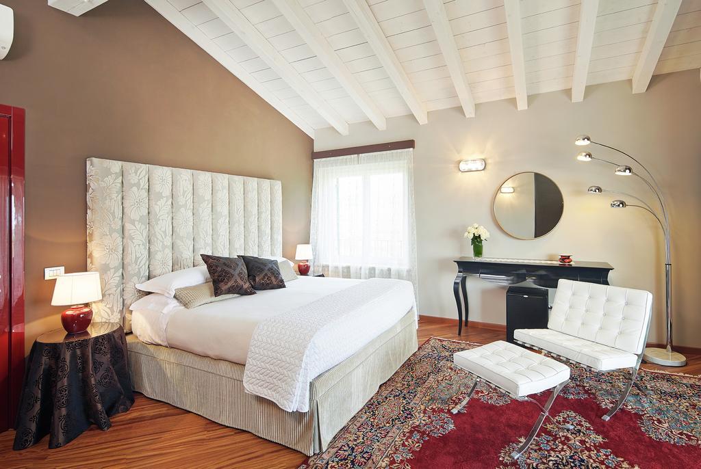 Villa Archi B&B San Pietro in Cariano Rum bild